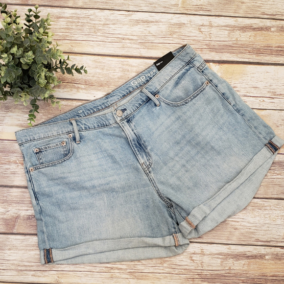 GAP Pants - Gap 1969 Mid Rise Cuff Jean Flower Jeans SZ 33 NWT